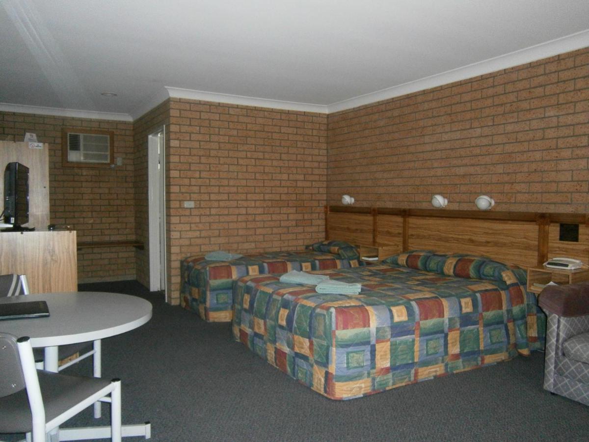 Aaron Inn Motel Narrabri Eksteriør billede