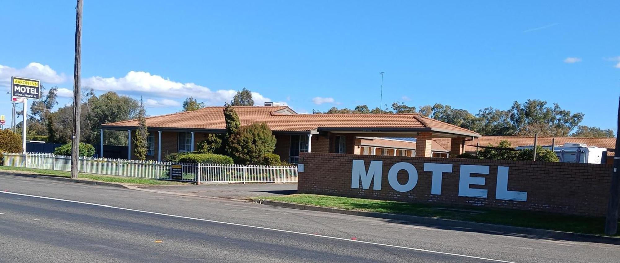 Aaron Inn Motel Narrabri Eksteriør billede
