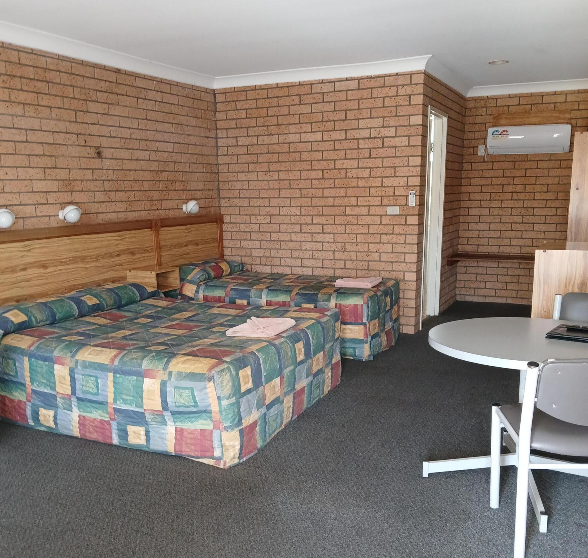 Aaron Inn Motel Narrabri Eksteriør billede